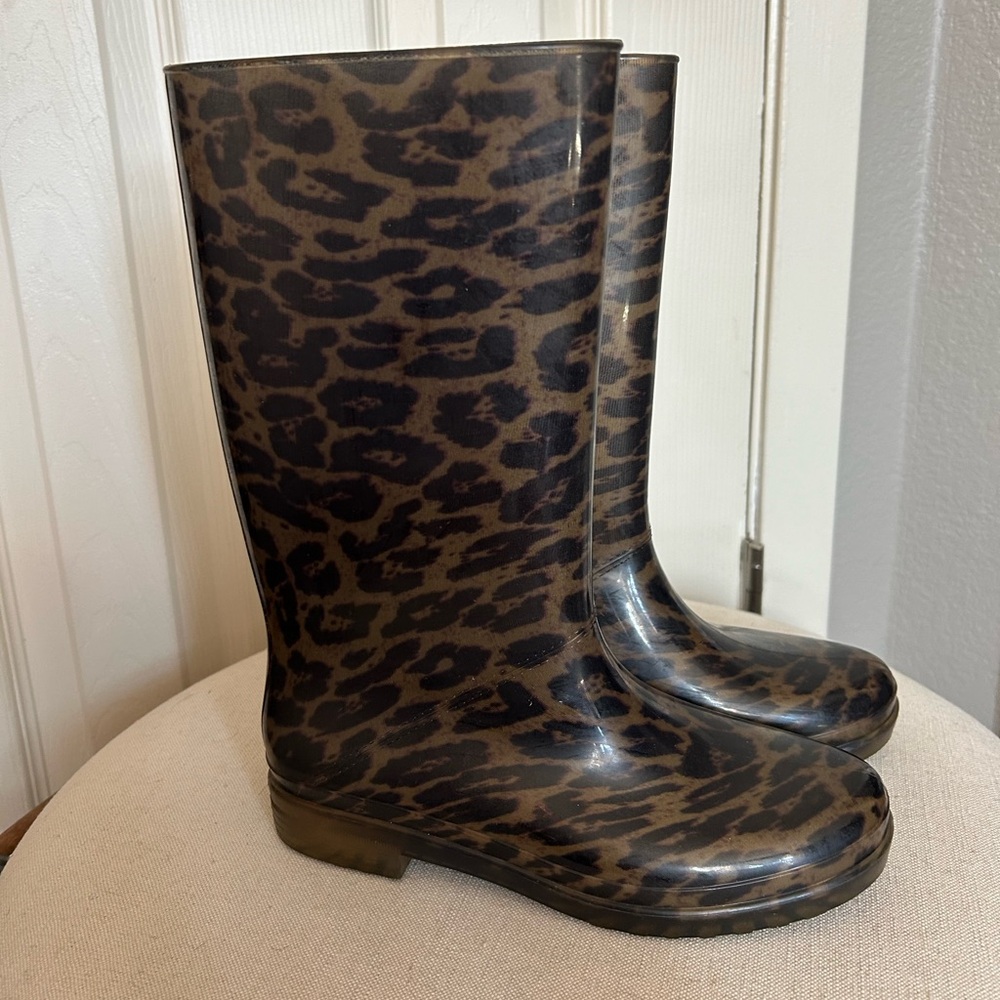 Stuart Weitzman Tall Rubber Waterproof Rain Boots Leopard Print Goloshes